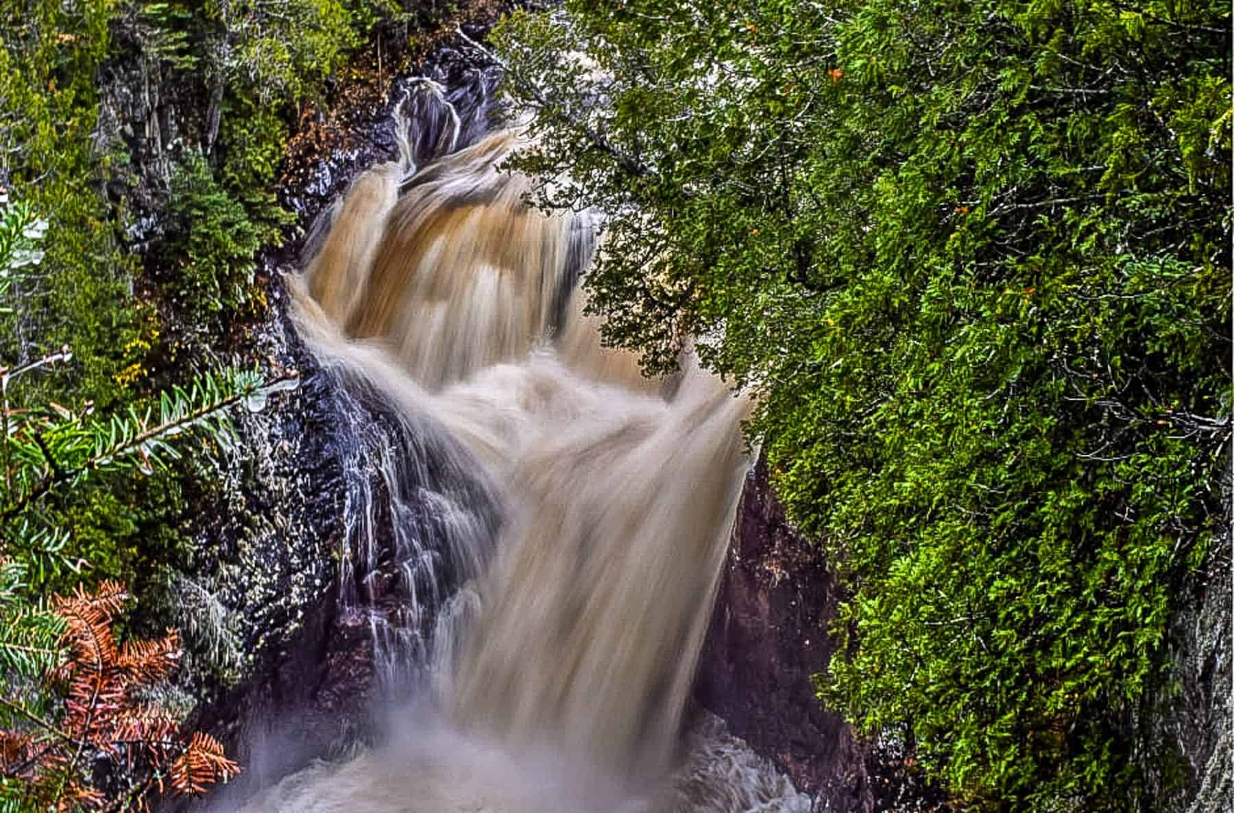 Котел дьявола водопад в Миннесоте